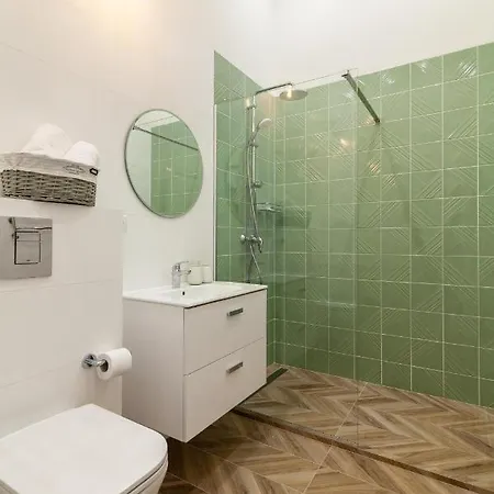 Romari коперника 19 Apartman