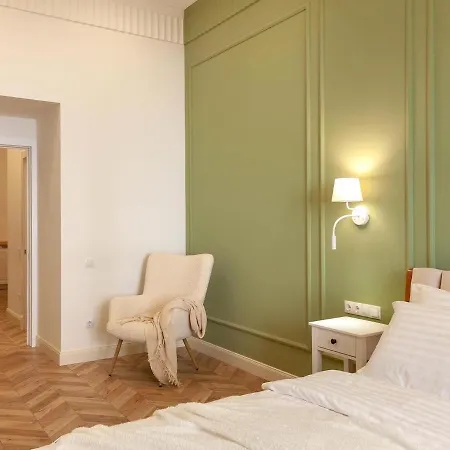 Romari коперника 19 Apartman Lviv