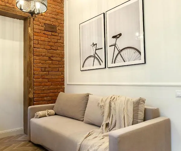 Romari коперника 19 לבוב