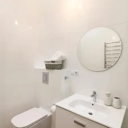 Romari коперника 19 * Lviv